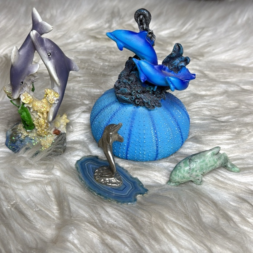Vintage Mystical Dolphin Collection Set of 4 Figures Home Office Decor